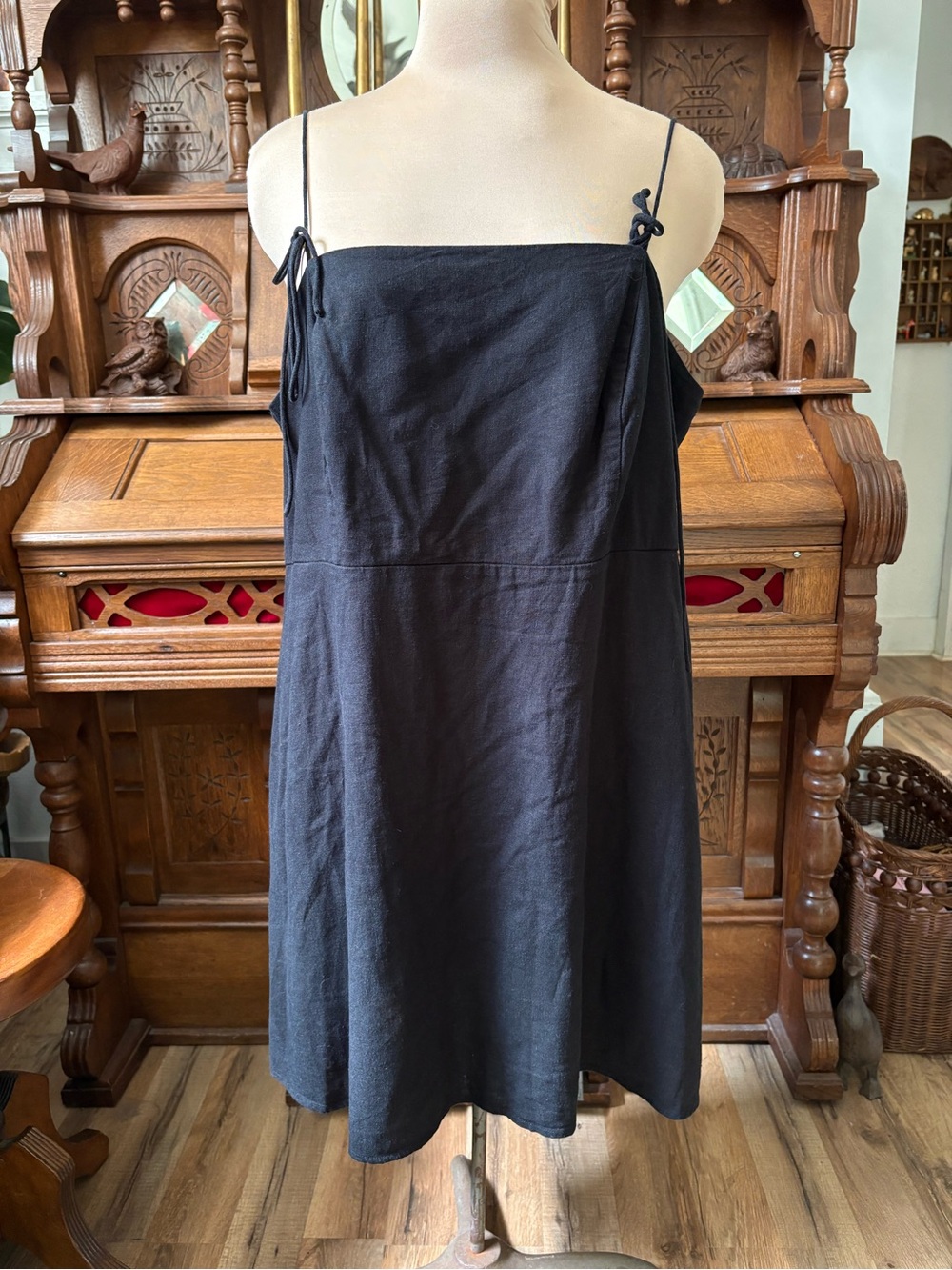 Old Navy Black Linen Spaghetti Strap Sundress